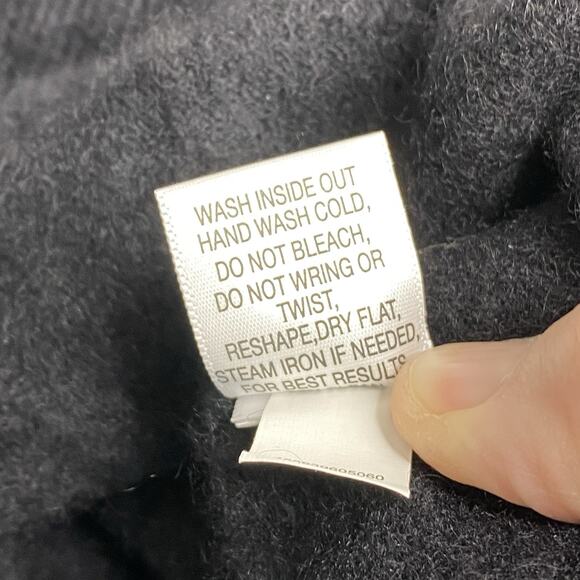 Apt 9 Sweater Womens L Black 100% Cashmere Pullover Round Neck Minimalist - Picture 8 of 8